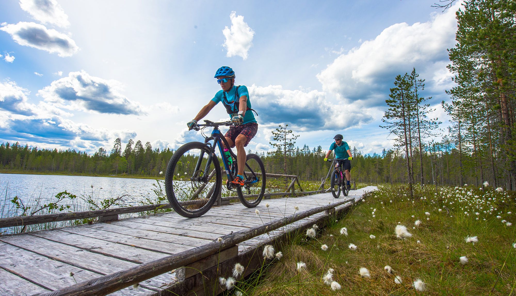 Lapland Bike Hotel Iso-Syöte maastopyöräily Syötteen kierros Kellarilampi